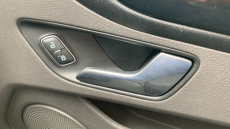 Ford Transit Custom 340 L1 Diesel Fwd 2.0 EcoBlue 170ps Low Roof Limited Van Auto